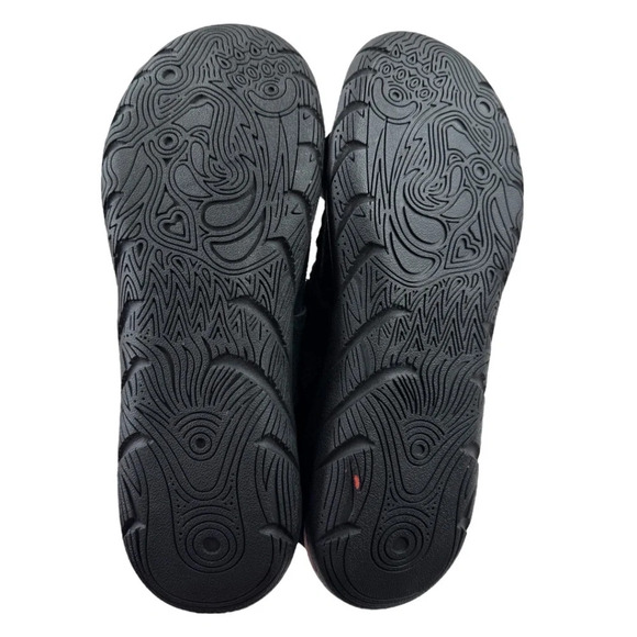 Manitobah Mukluks Slip On Shoe - Picture 5 of 12